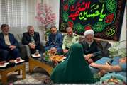 دیدار نماینده ولی‌فقیه و فرمانده انتظامی گیلان با مامور قطع‌نخاعی پلیس راهور آستارا